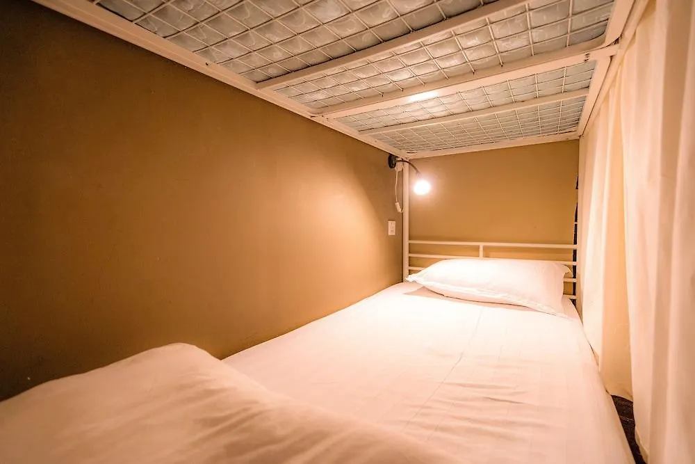 Beds & Dreams Hostel シンガポール