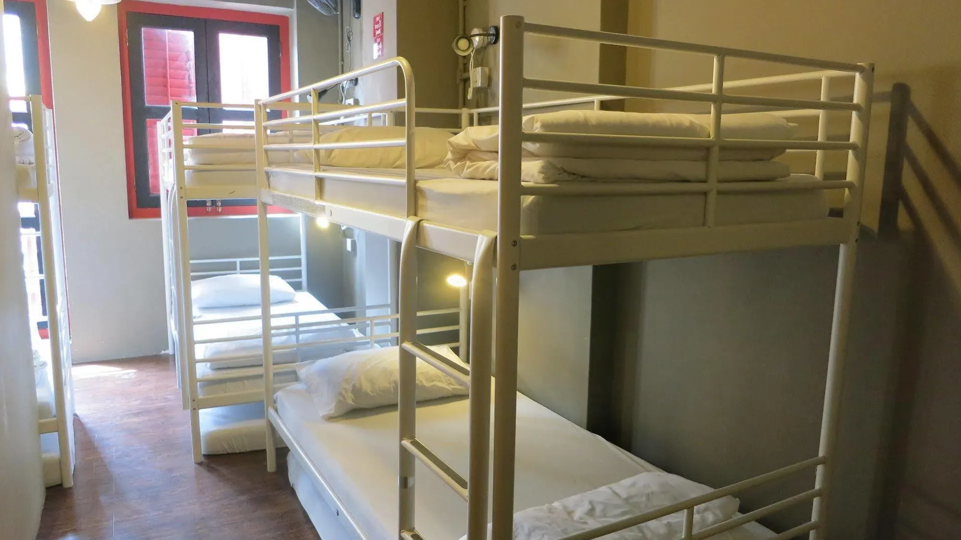 Beds & Dreams Hostel シンガポール